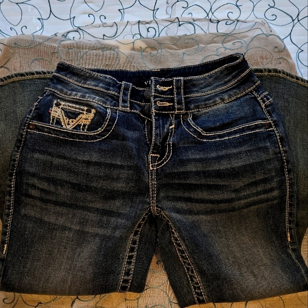 2 FOR $50 VIGOSS Heritage Fit Blue Medium Wash Capri Jeans
